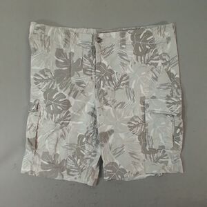 Boca classics cargo shorts men's 40 x 10 white grey floral Flex stretch outdoor